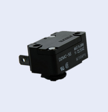 方寸微動藏鋒芒，歐姆龍開關解鎖游戲機操控新高度